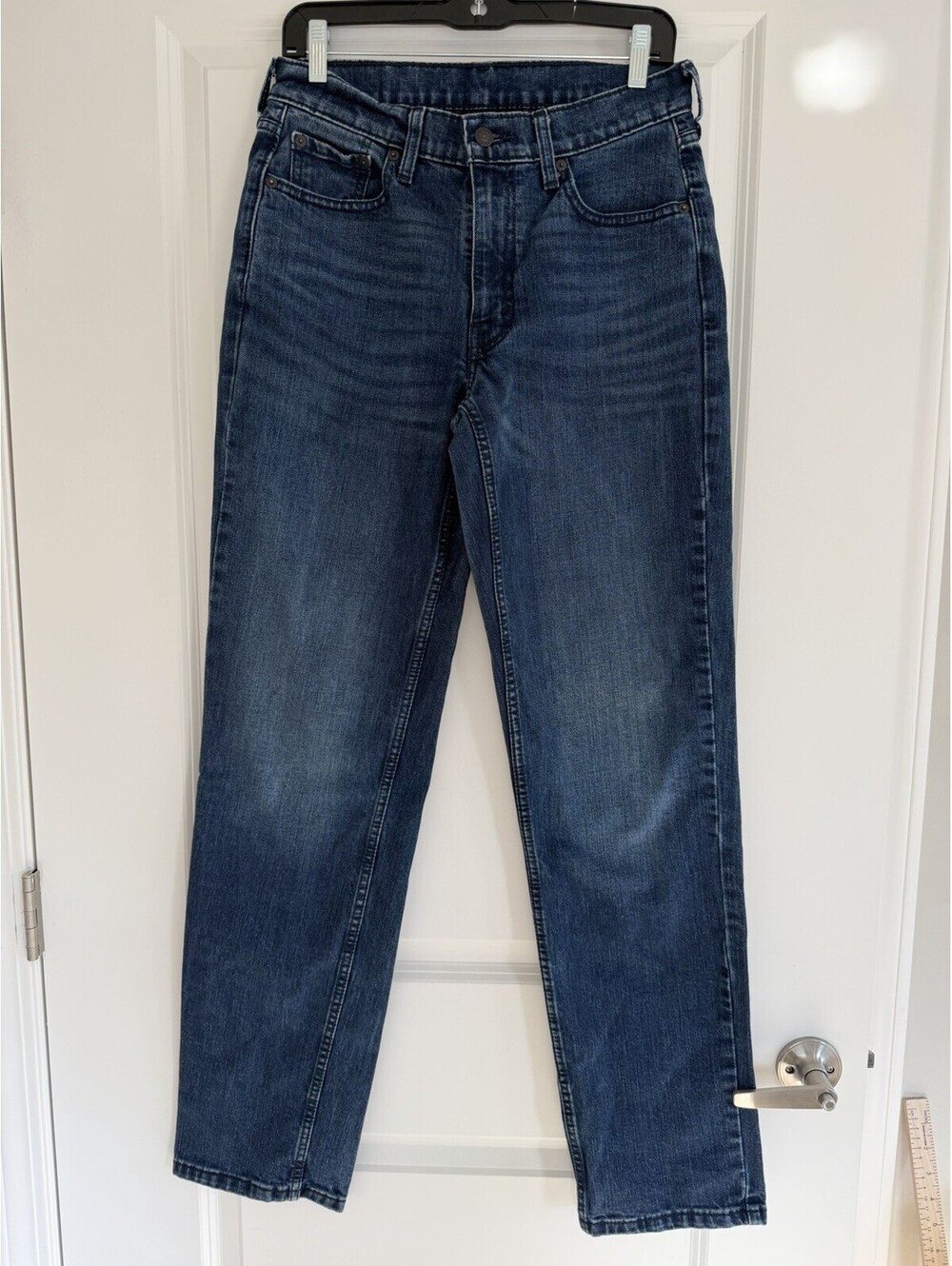 Levis 550 Relaxed Fit Jeans 30x32 Tapered Leg Dark Blue 90s Unisex